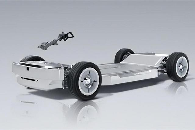 Ultra并非小米SU7最強(qiáng)版！雷軍還憋了個(gè)“四電機(jī)”大招！-有駕