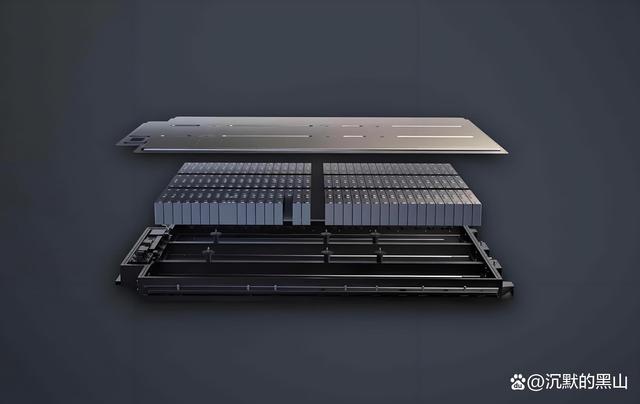 智己L6光年版真來了?配固態(tài)電池+四驅(qū),續(xù)航高達(dá)1002公里!-有駕 智己L6光年版真來了?配固態(tài)電池+四驅(qū),續(xù)航高達(dá)1002公里!-有駕