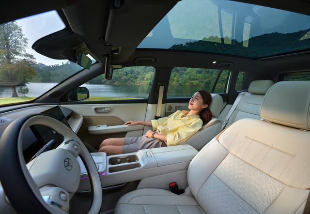 廣汽豐田鉑智3X，革新全場景高階智駕，開啟合資品牌新篇章！-有駕