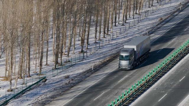 吉利遠程助力金杯品牌煥新，雙方合作首款吉運新能源產品下線-有駕