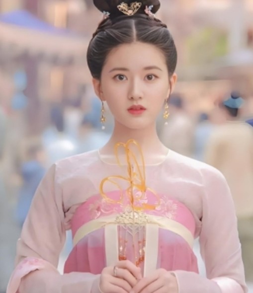 曝甜系頂流小花飛升內幕