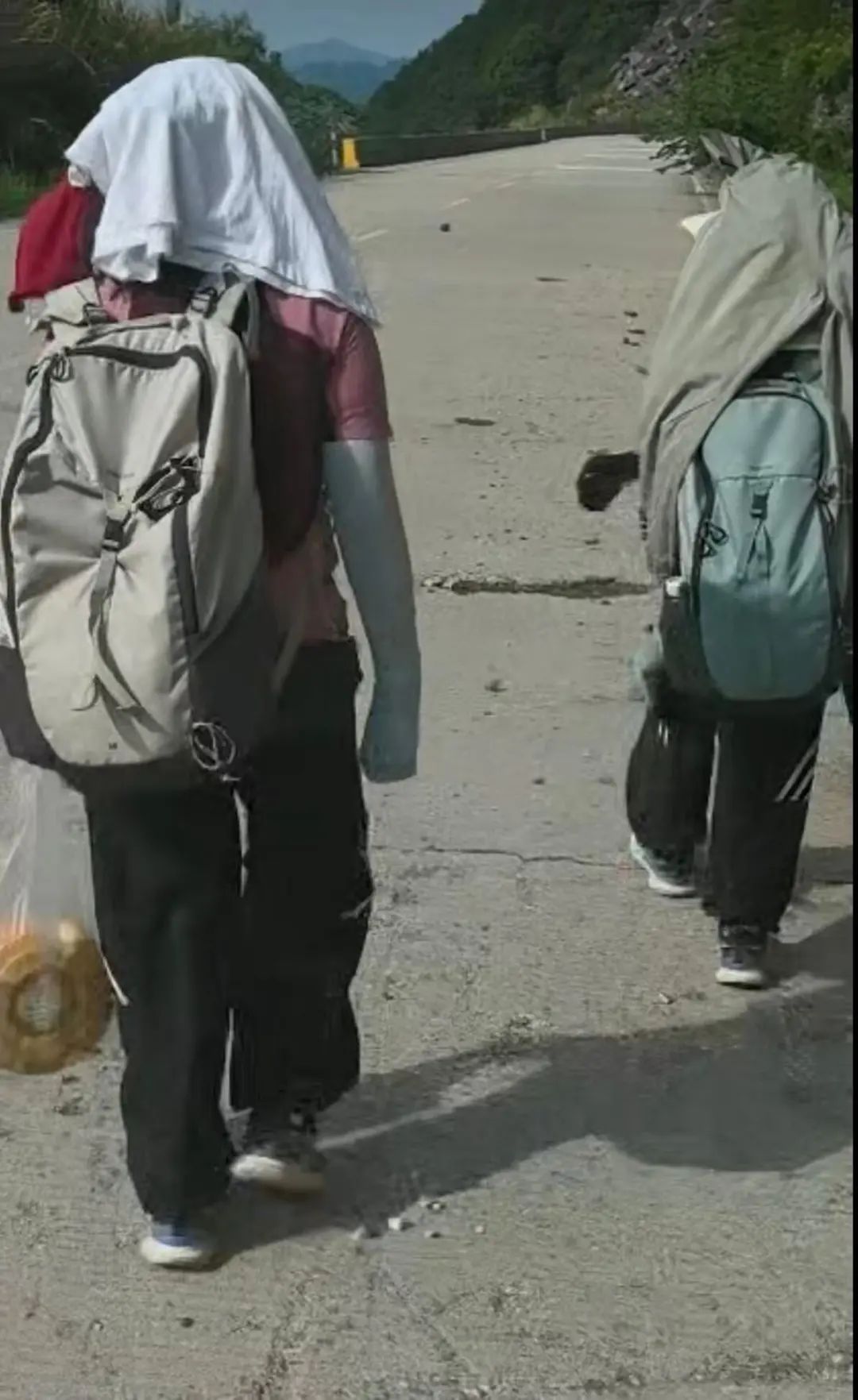 爸爸帶兩娃從深圳徒步回長沙