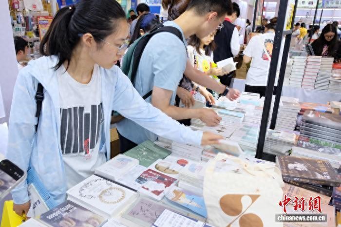 “魯迅同款毛背心”火了