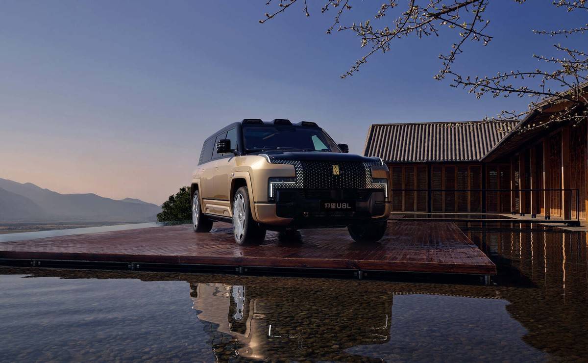 仰望U8L鼎世版正式上市!用“鼎”級豪華登陸全尺寸SUV市場?