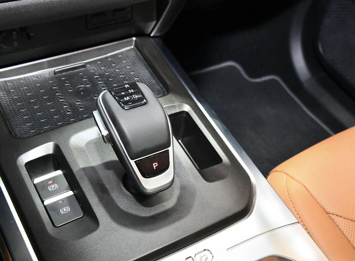 國產(chǎn)“老炮”亮相慕尼黑,搭載2.0T柴油機(jī)+分時(shí)四驅(qū),還有差速鎖