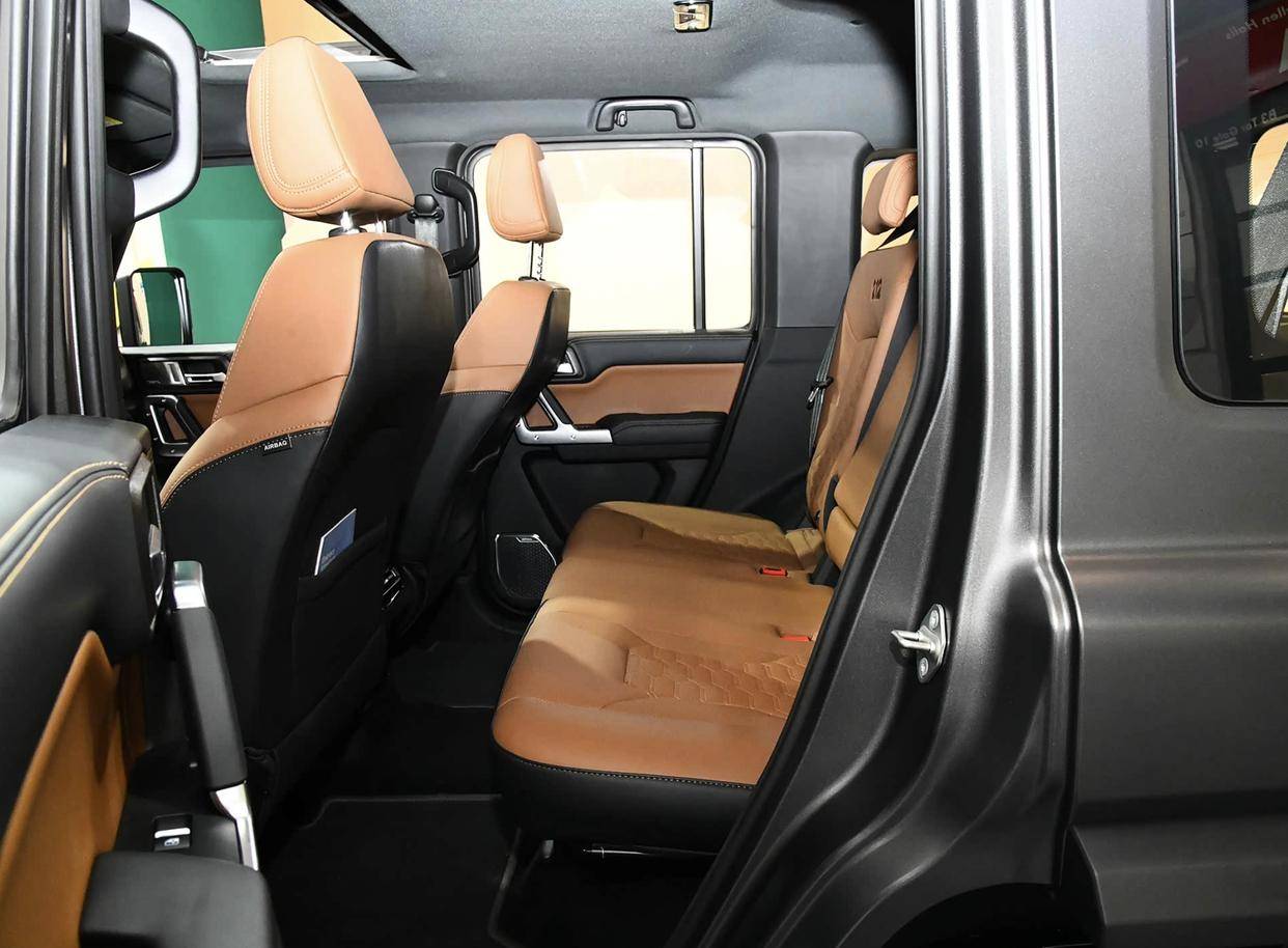 國產(chǎn)“老炮”亮相慕尼黑,搭載2.0T柴油機(jī)+分時(shí)四驅(qū),還有差速鎖