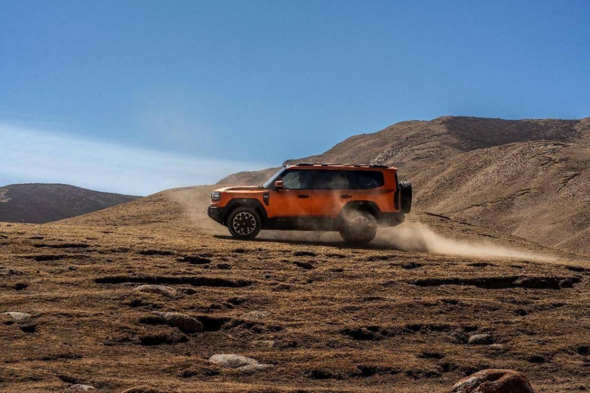 捷途縱橫G700開啟預售:鯤鵬混動+華為智駕,硬核配置打造豪華電混越野新標桿