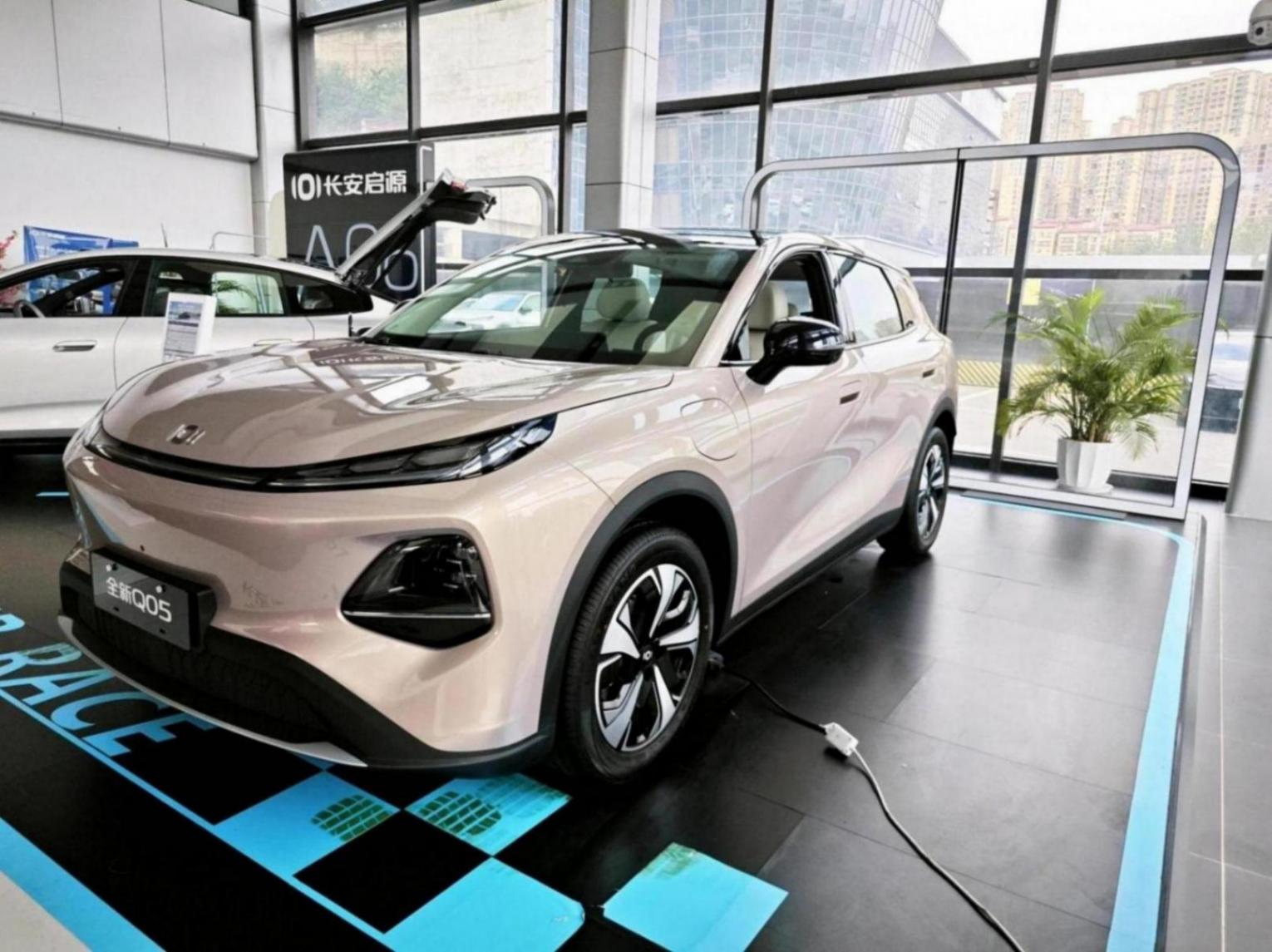 長(zhǎng)安啟源全新Q05到店實(shí)拍,大過元UP+激光雷達(dá),續(xù)航506km+3C快充