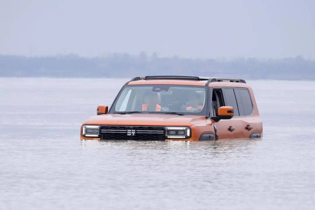 豪華越野也要平權!縱橫G700正式上市,售價32.99-41.49萬元